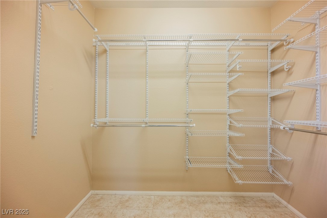 7146 Foggy Mist Avenue