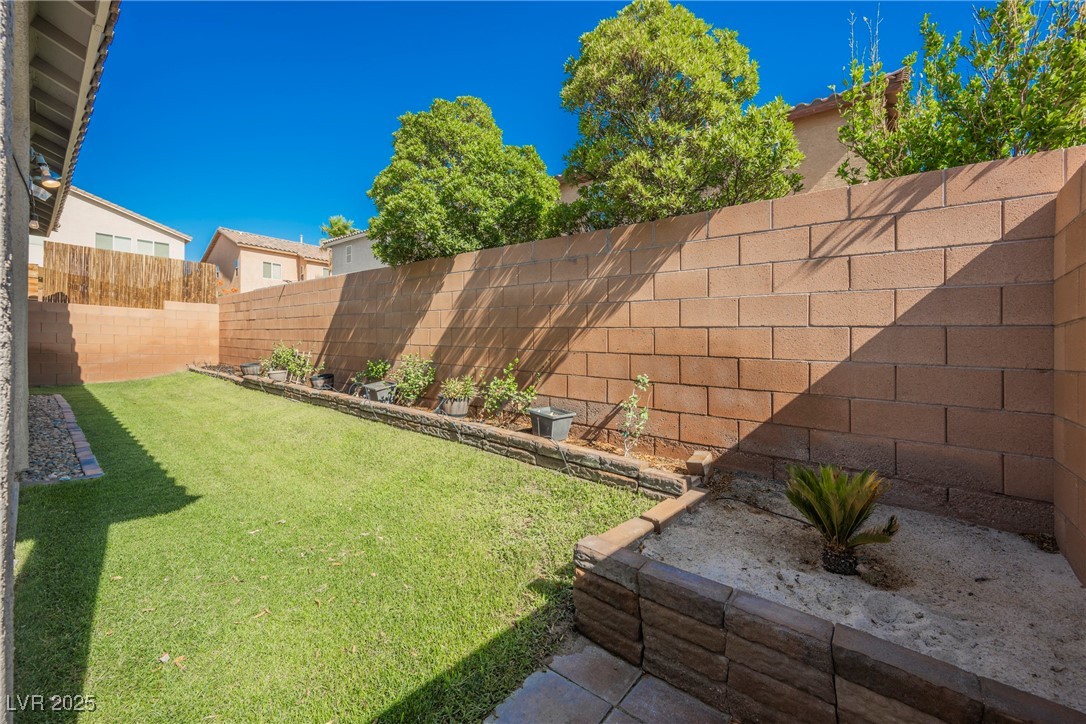 7146 Foggy Mist Avenue