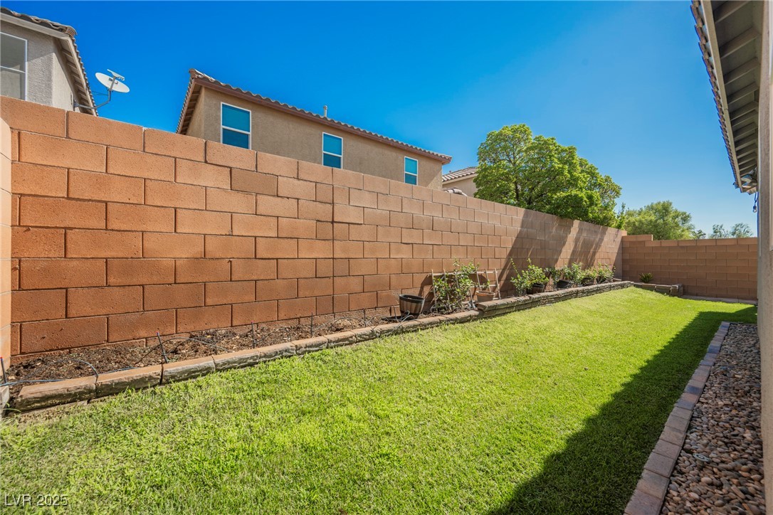 7146 Foggy Mist Avenue