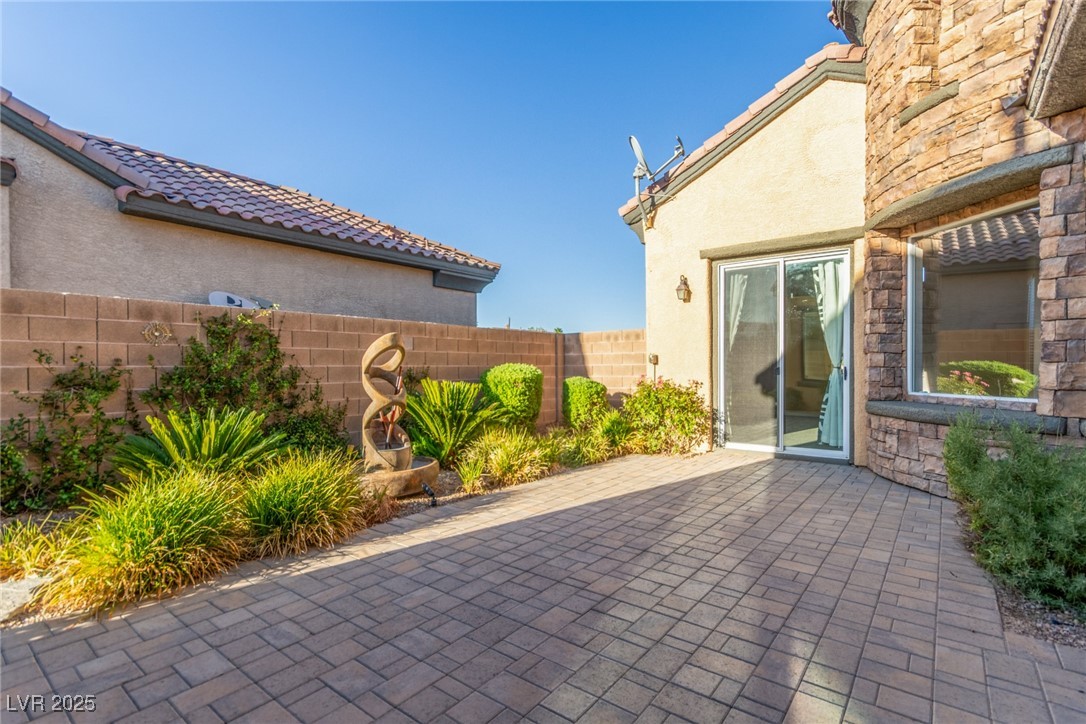 5027 Crown Cypress Street
