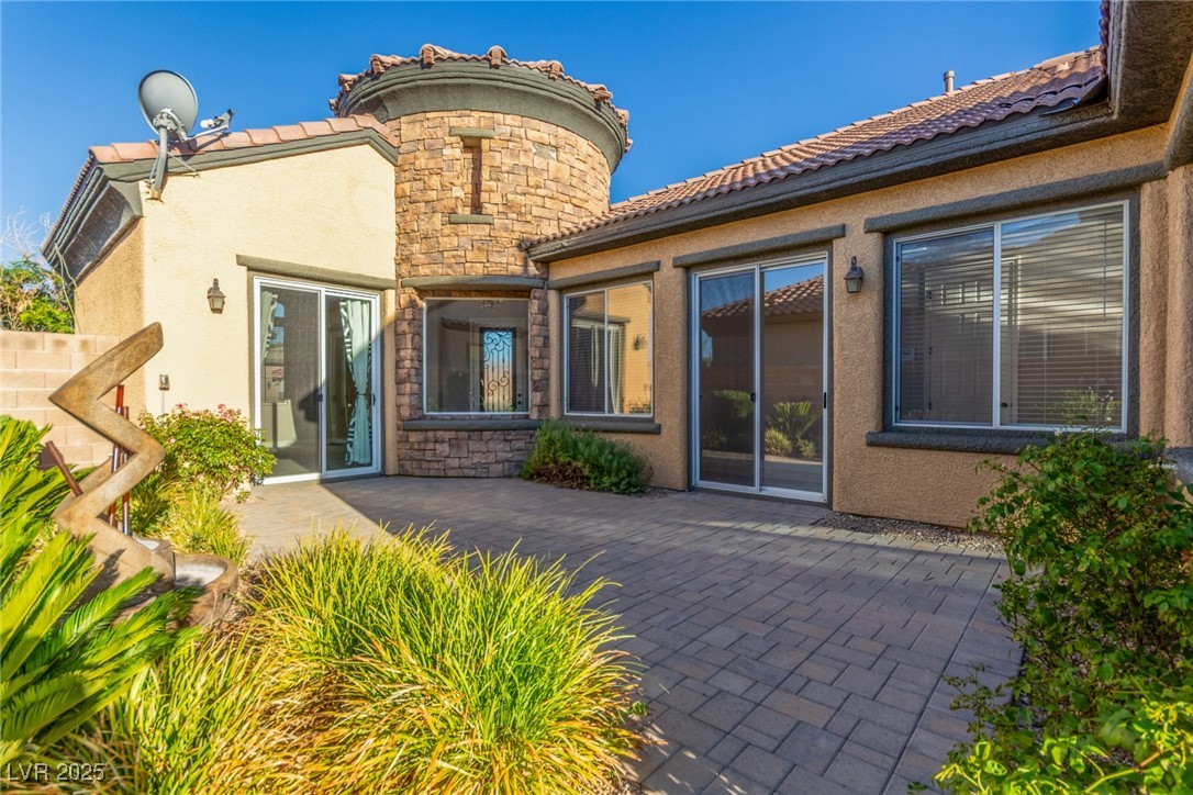 5027 Crown Cypress Street