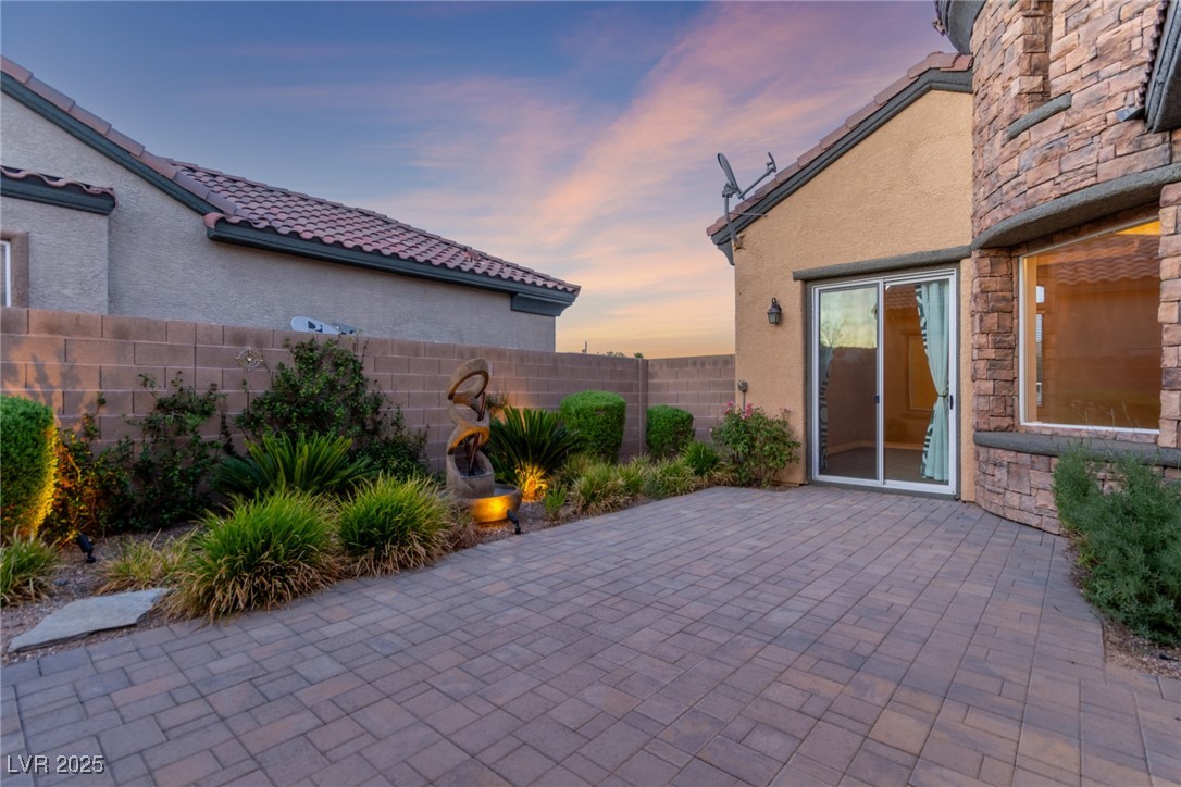 5027 Crown Cypress Street