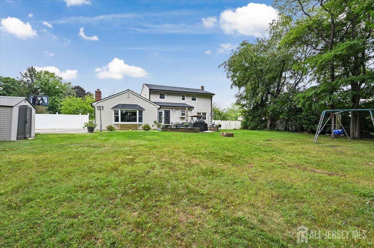 8 dusko Drive