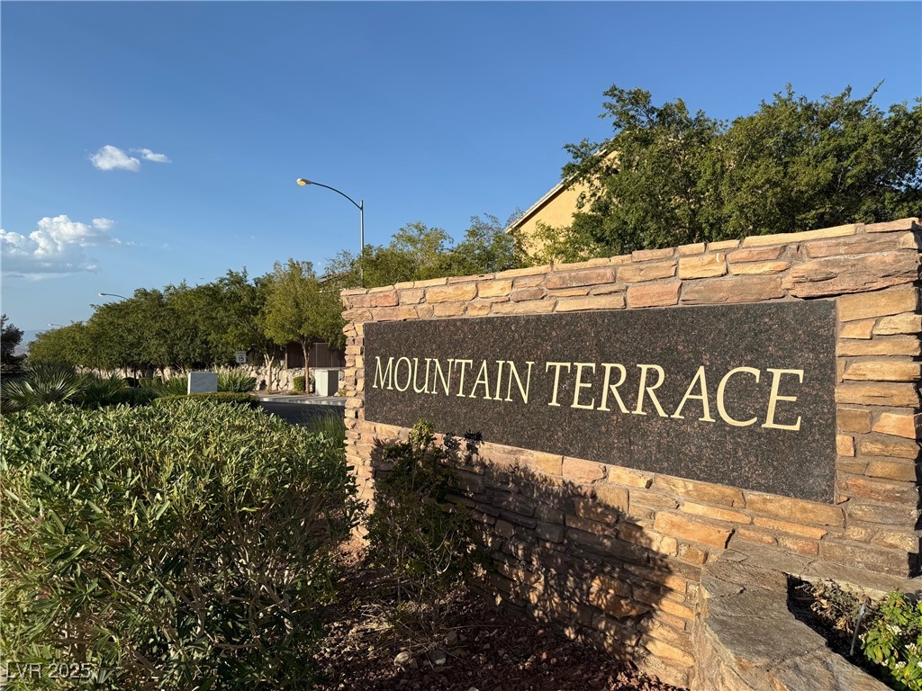 1238 Tranquil Rain Avenue