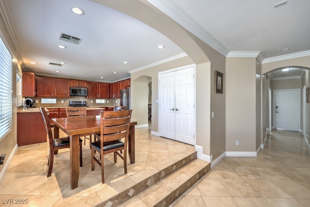 1238 Tranquil Rain Avenue