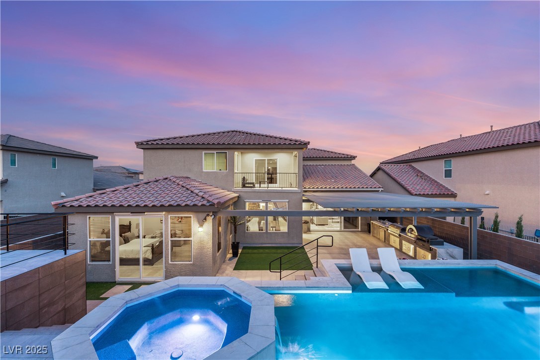 4505 Amazing View Street