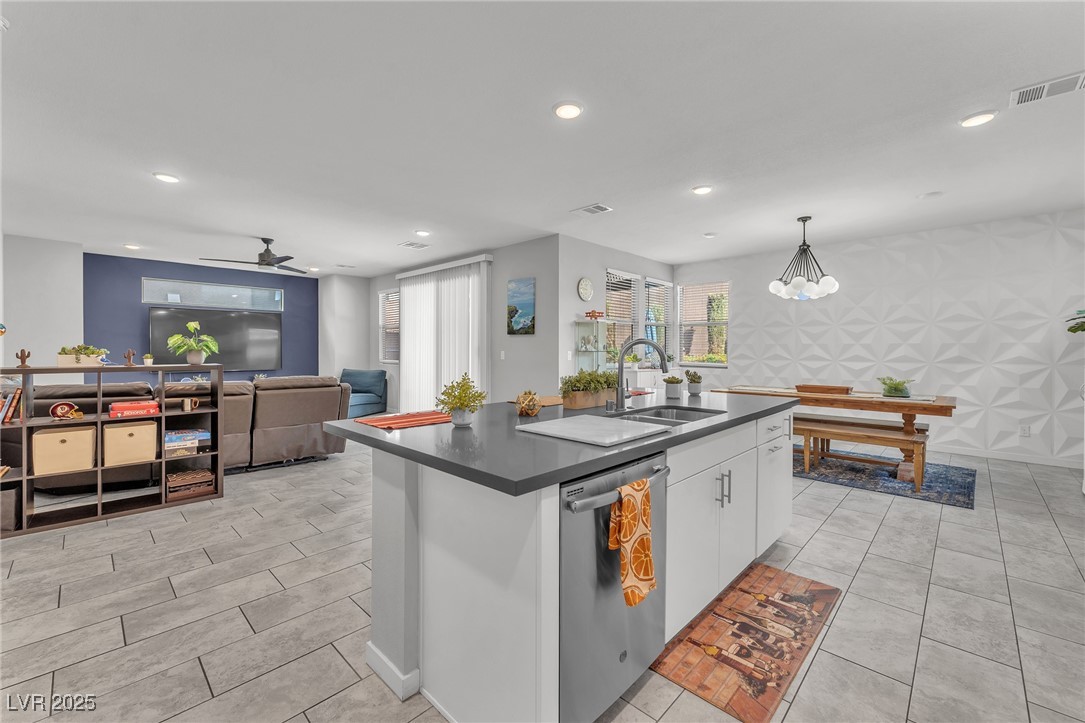 624 Founders Creek Avenue