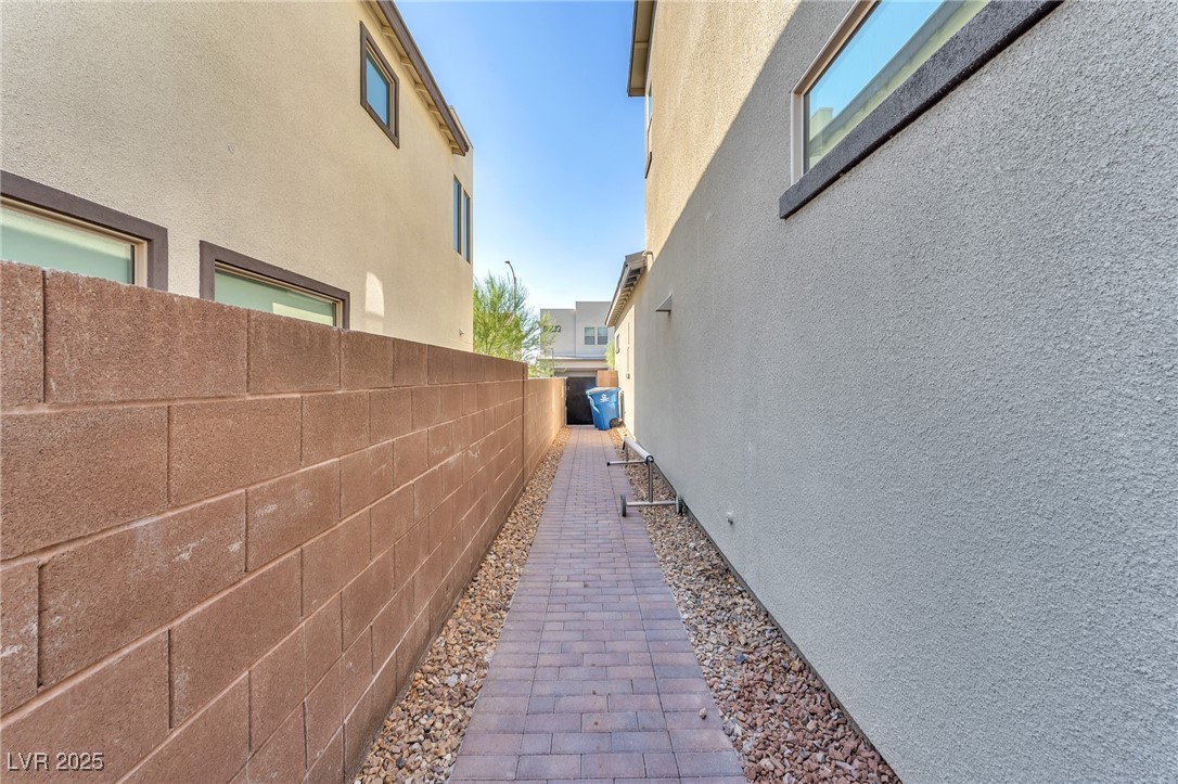 624 Founders Creek Avenue