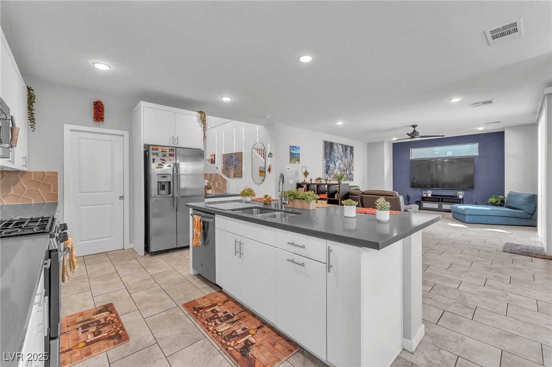 624 Founders Creek Avenue