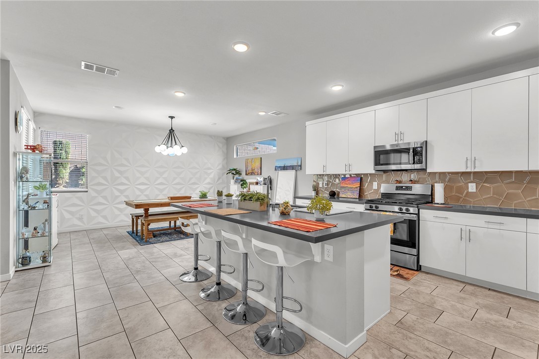 624 Founders Creek Avenue