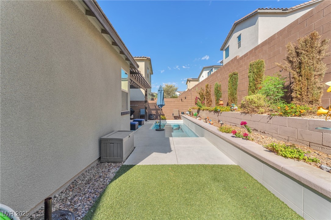 624 Founders Creek Avenue