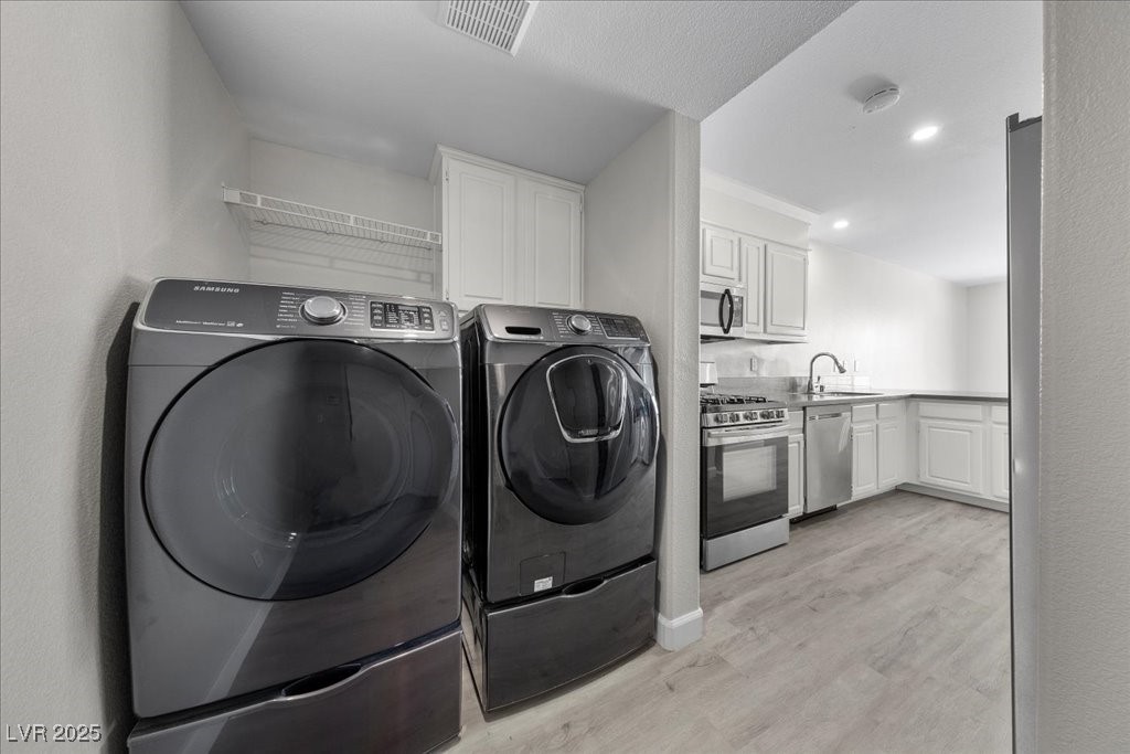 10151 Tumbling Tree Street