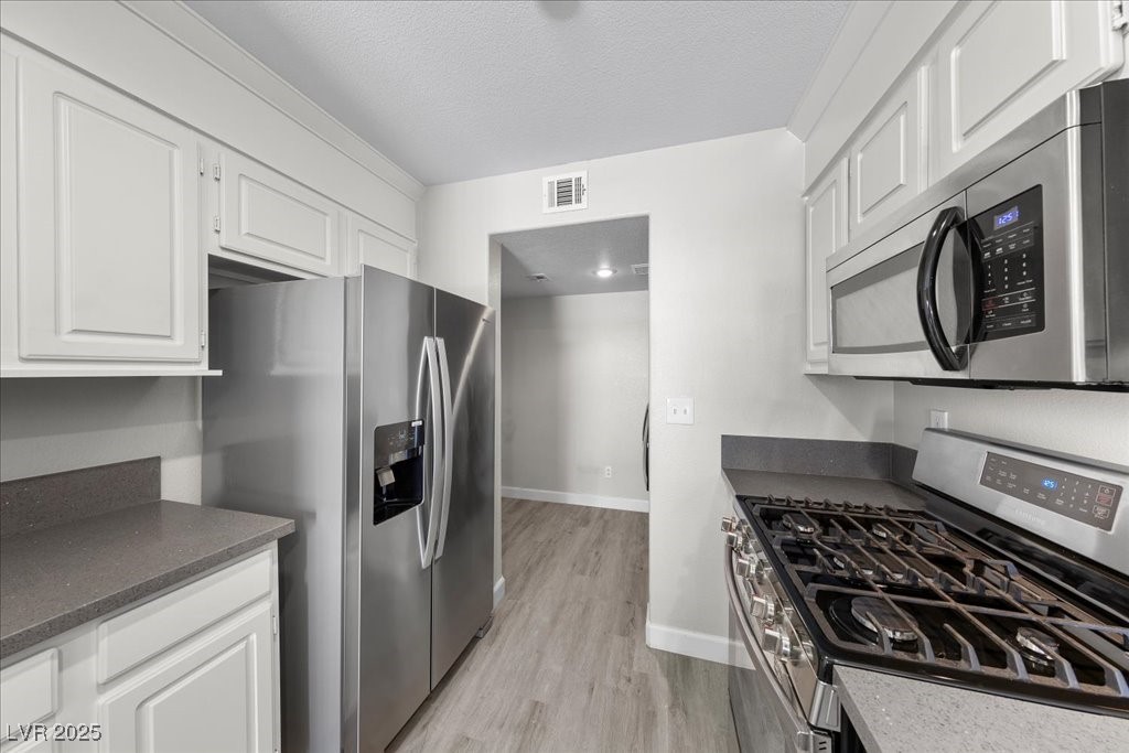 10151 Tumbling Tree Street