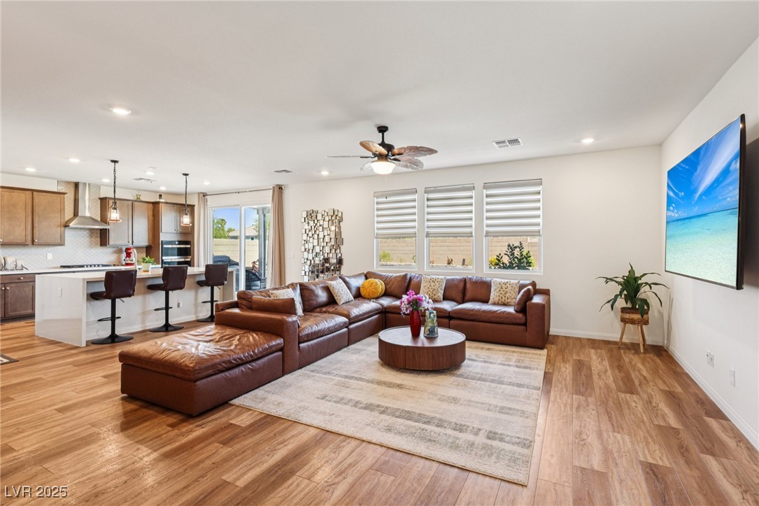 3094 Mountain Bay Avenue