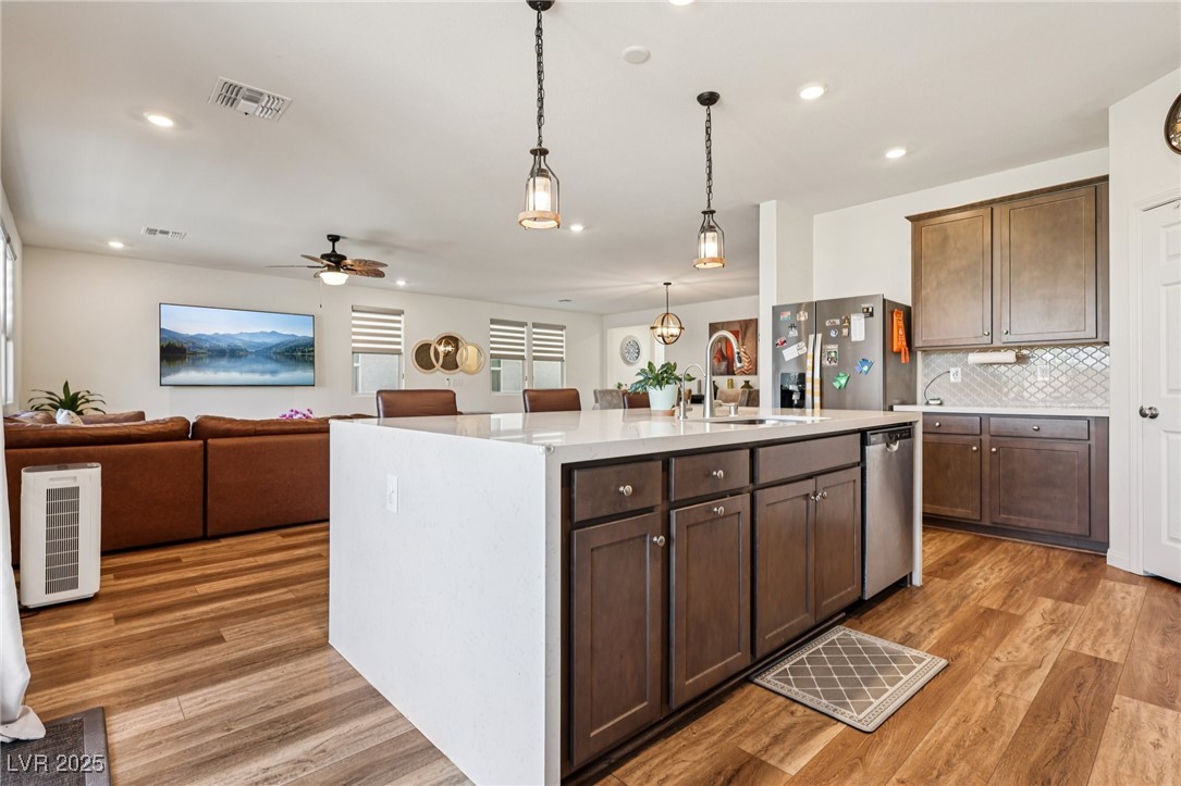 3094 Mountain Bay Avenue