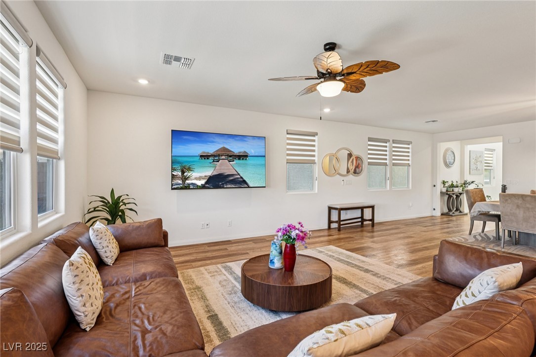 3094 Mountain Bay Avenue