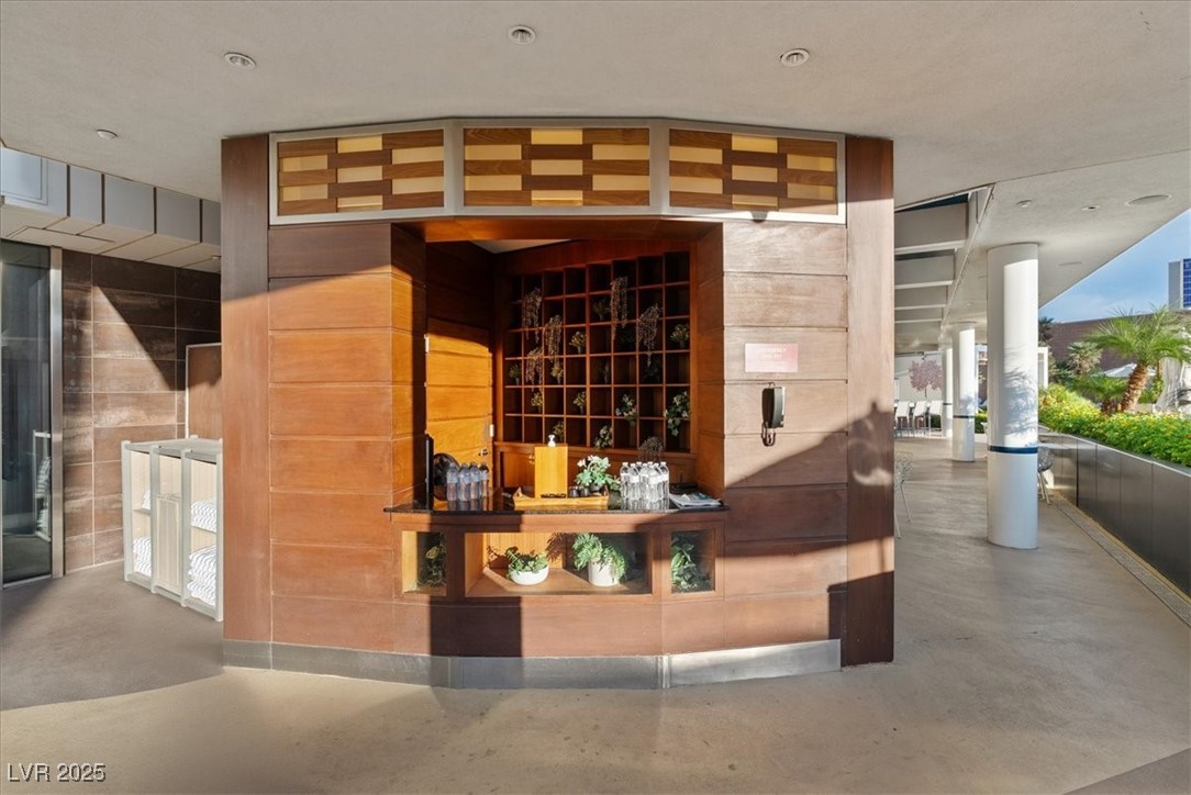 3750 Las Vegas Boulevard 2911