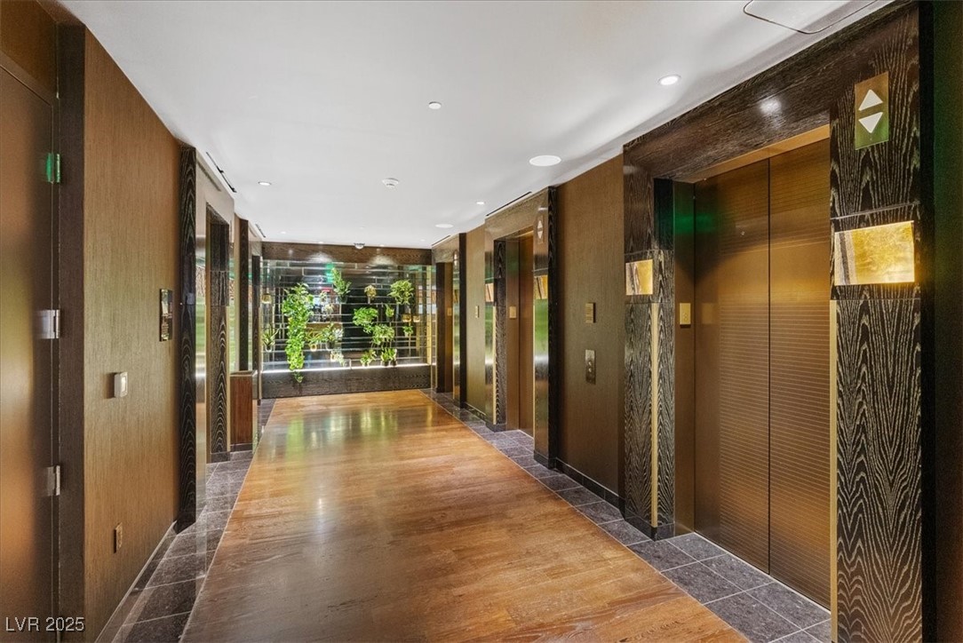 3750 Las Vegas Boulevard 2911