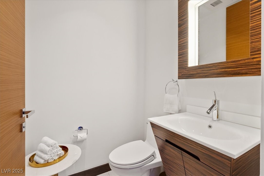 3750 Las Vegas Boulevard 2911