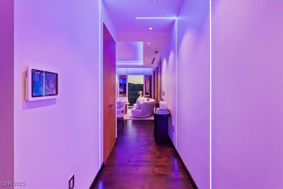 3750 Las Vegas Boulevard 2911