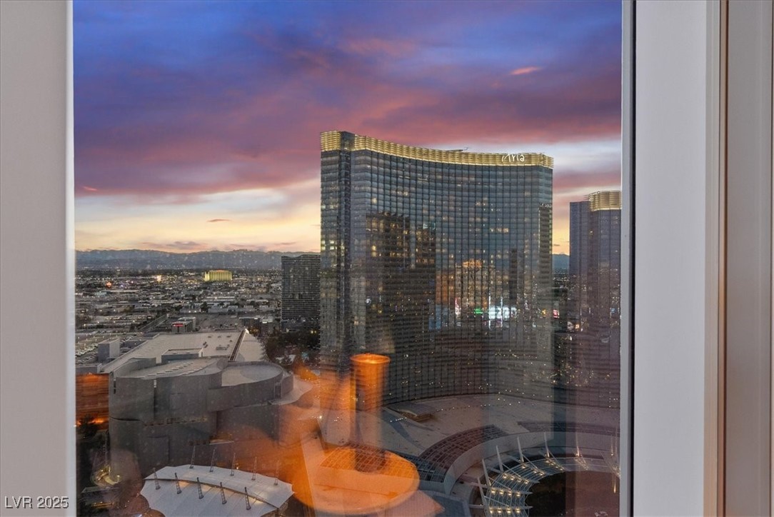 3750 Las Vegas Boulevard 2911