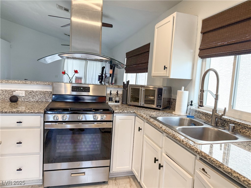 5929 Royal Castle Lane