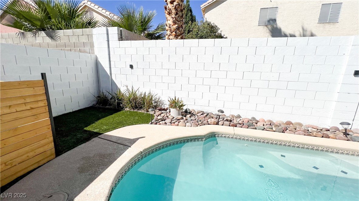 5929 Royal Castle Lane