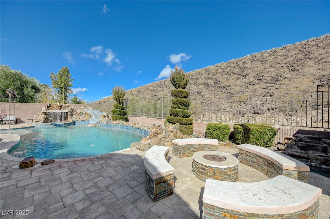 2124 Pont National Drive