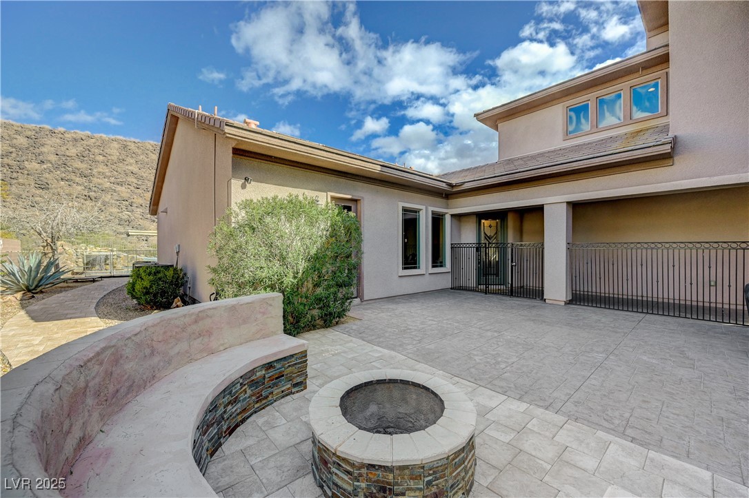 2124 Pont National Drive