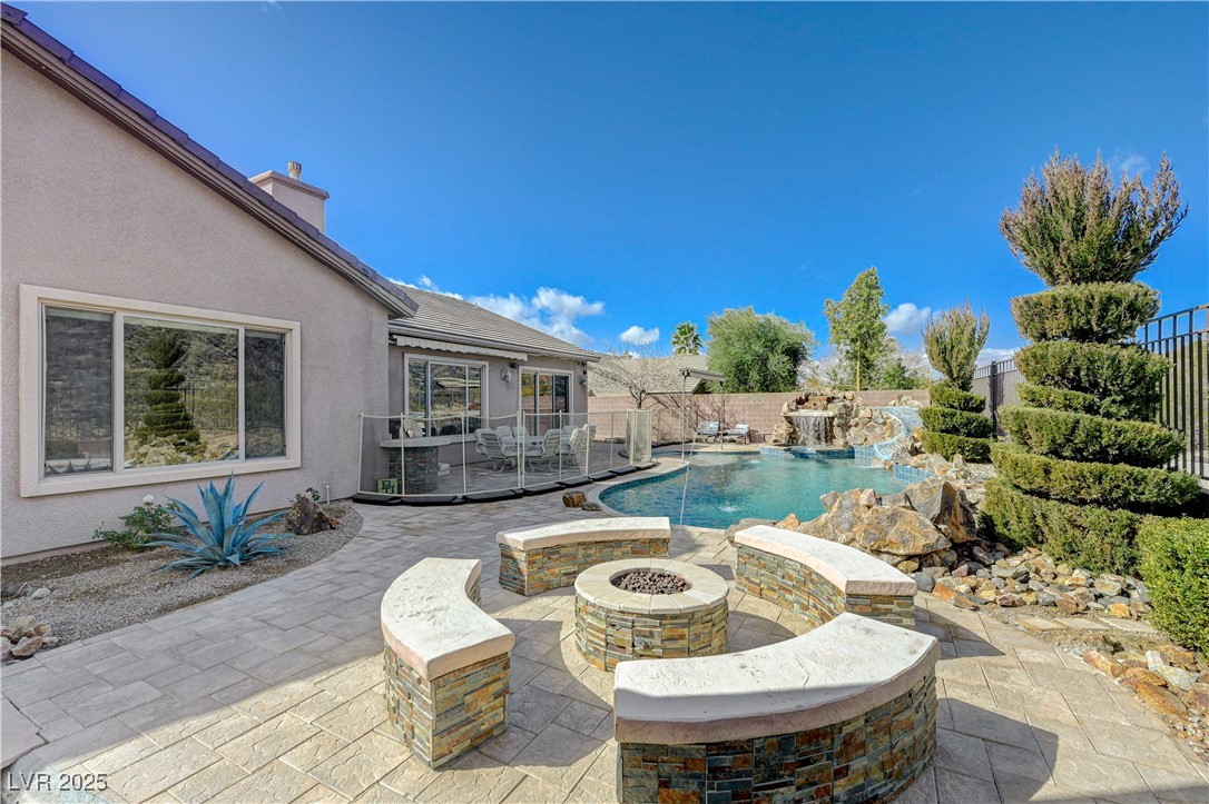 2124 Pont National Drive