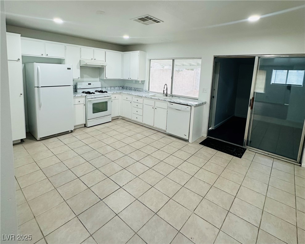 1729 Elaine Drive