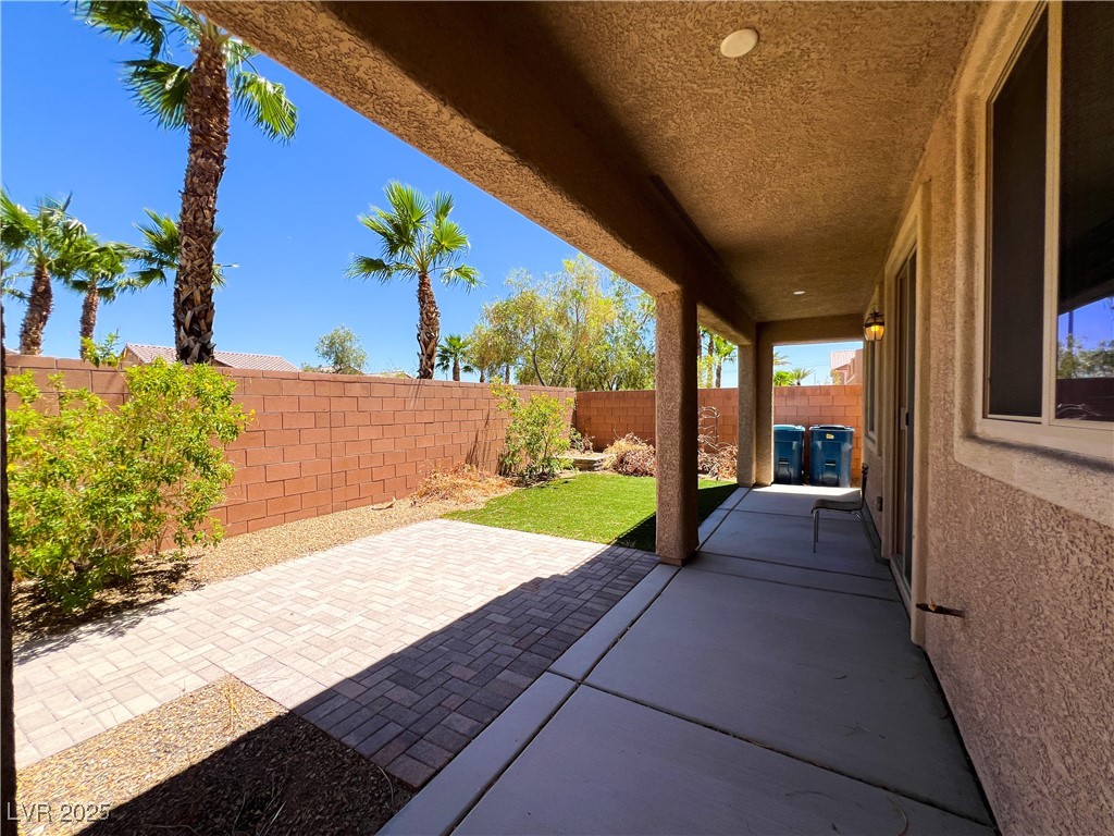 3462 Elegant Rose Street