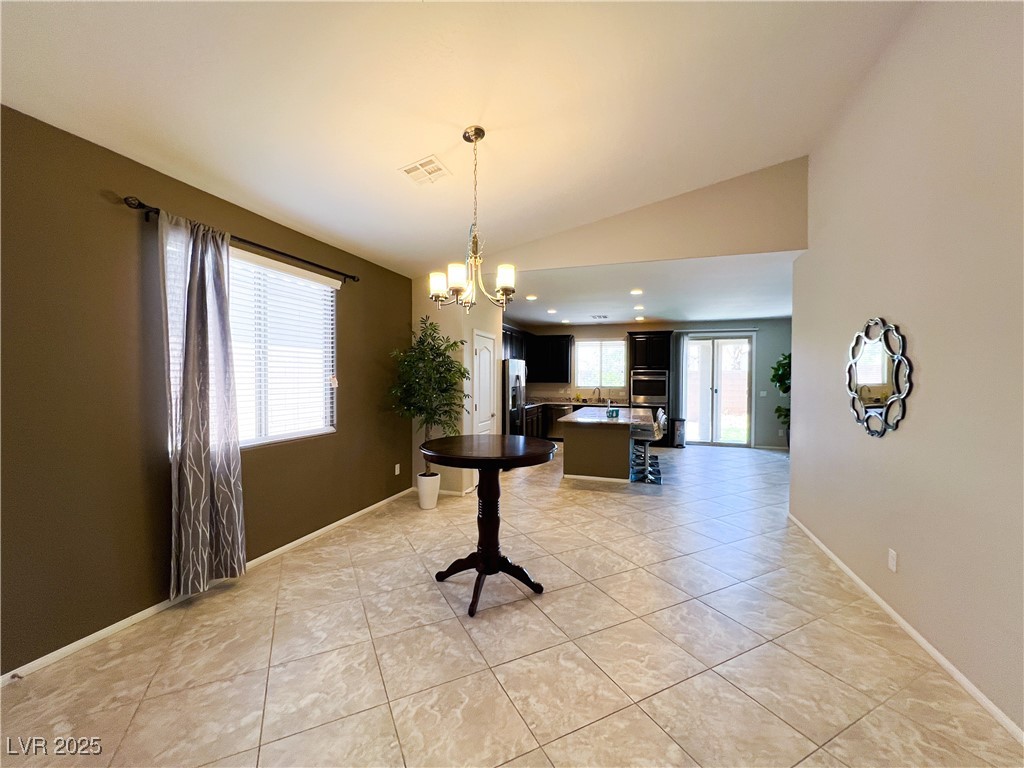 3462 Elegant Rose Street