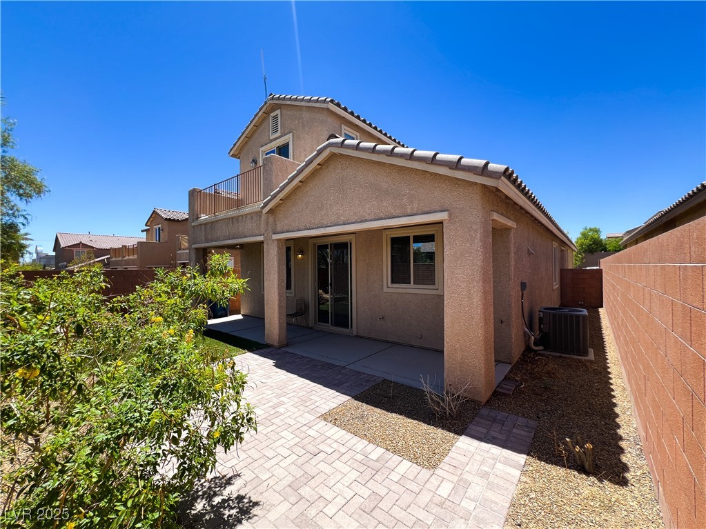 3462 Elegant Rose Street