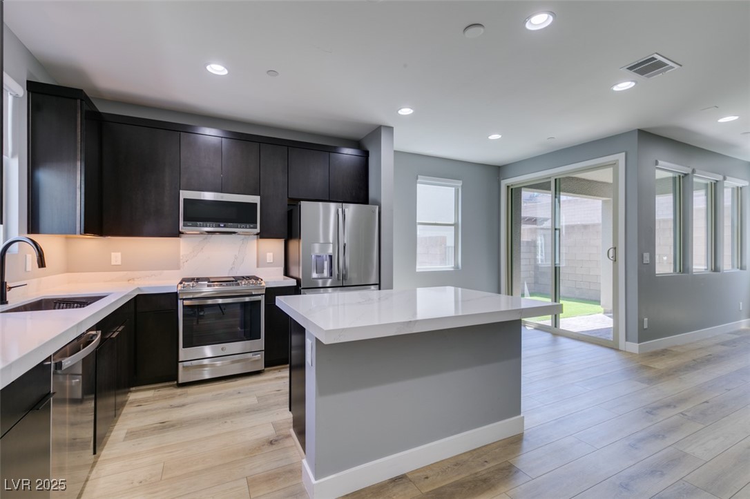 649 Tranquil Jade Street