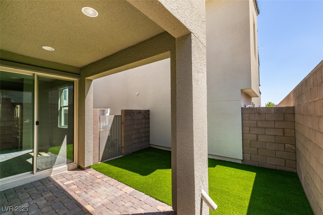 649 Tranquil Jade Street