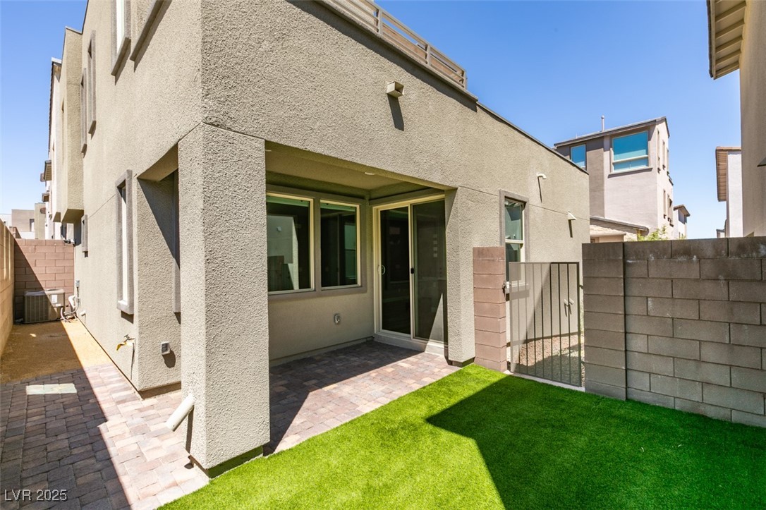 649 Tranquil Jade Street