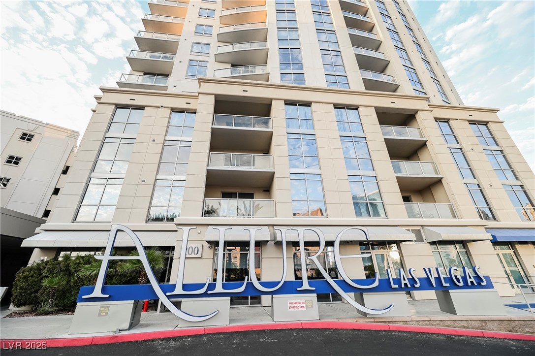 200 West Sahara Avenue 2110