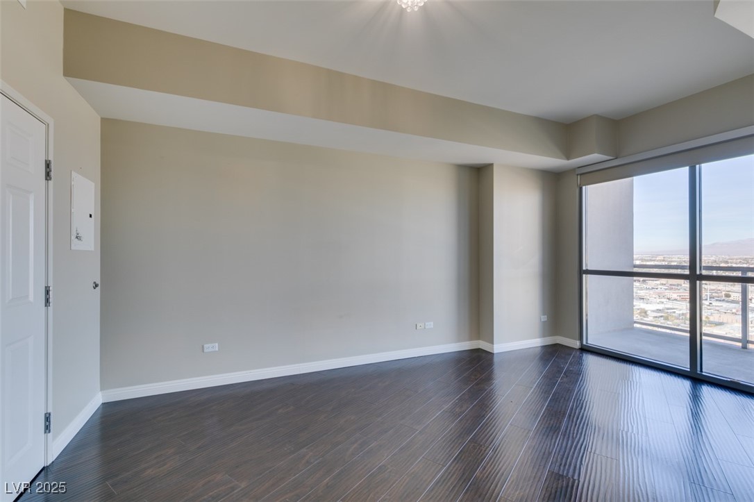 200 West Sahara Avenue 2110