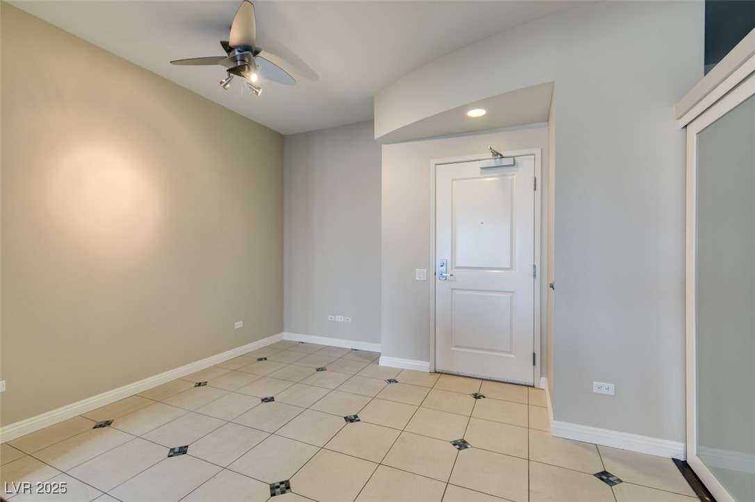 200 West Sahara Avenue 2110
