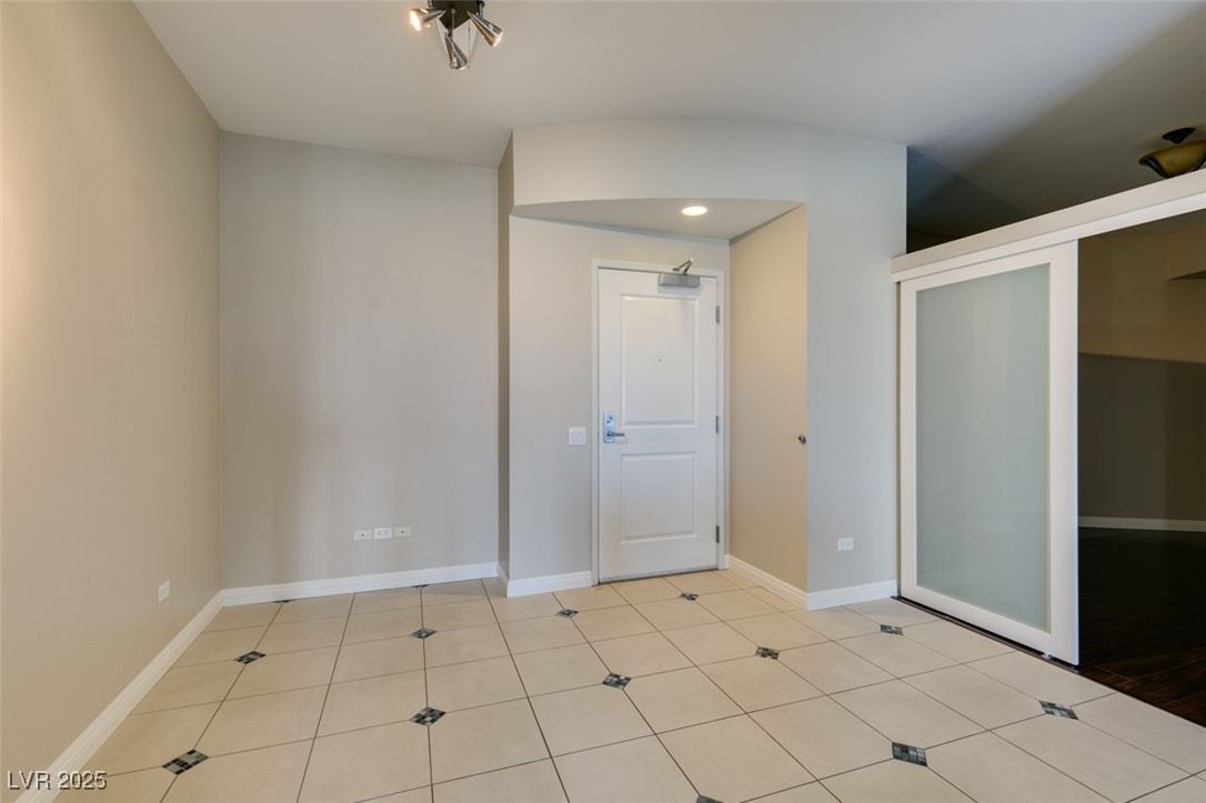 200 West Sahara Avenue 2110