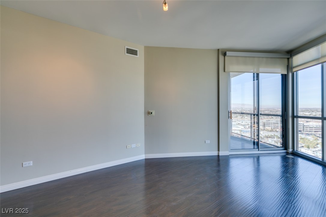 200 West Sahara Avenue 2110