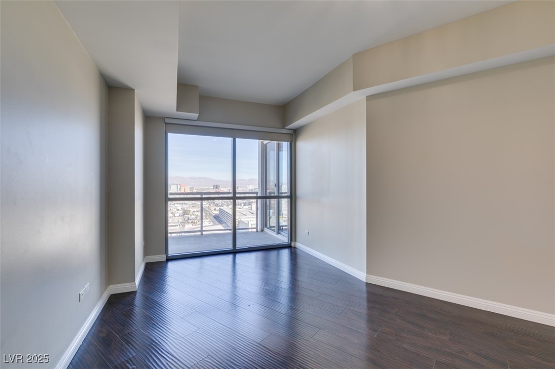 200 West Sahara Avenue 2110