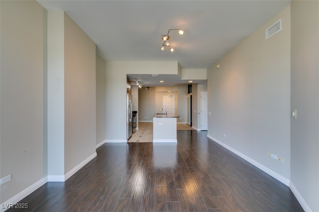 200 West Sahara Avenue 2110