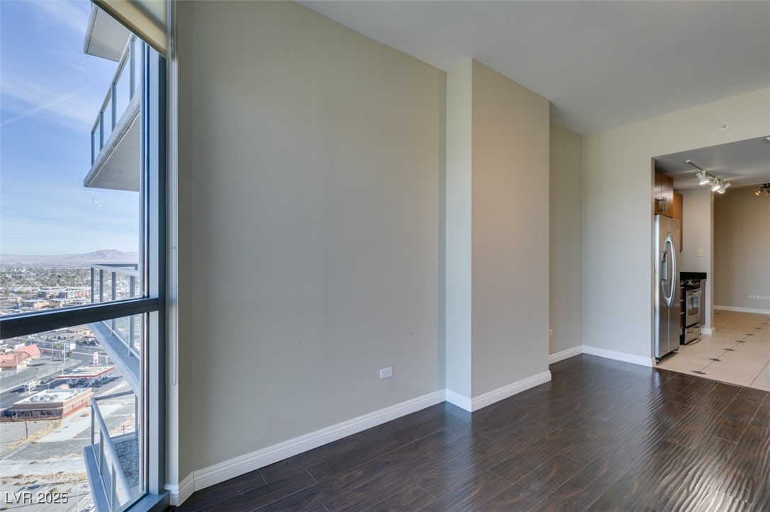 200 West Sahara Avenue 2110