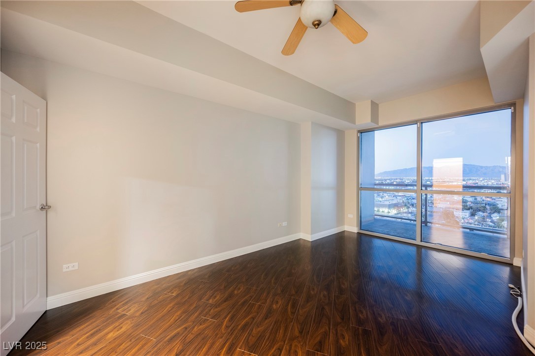 200 West Sahara Avenue 2110