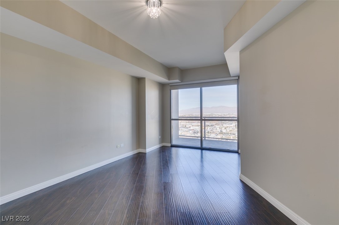 200 West Sahara Avenue 2110