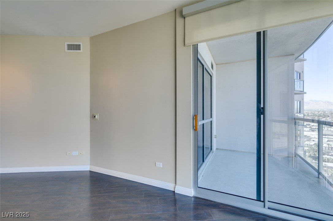 200 West Sahara Avenue 2110