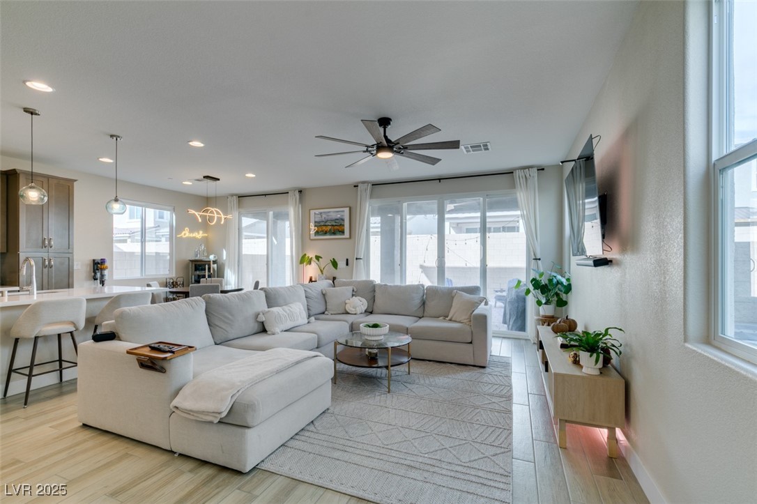 5059 Tranquil View Street