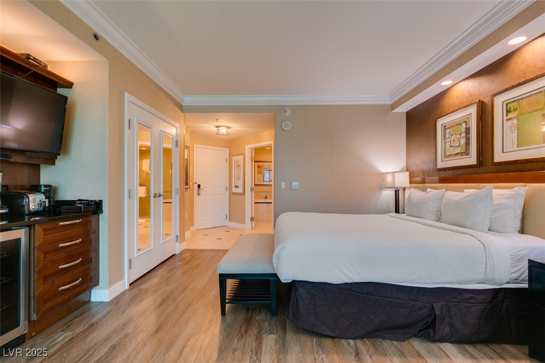 135 East HARMON Avenue 2705